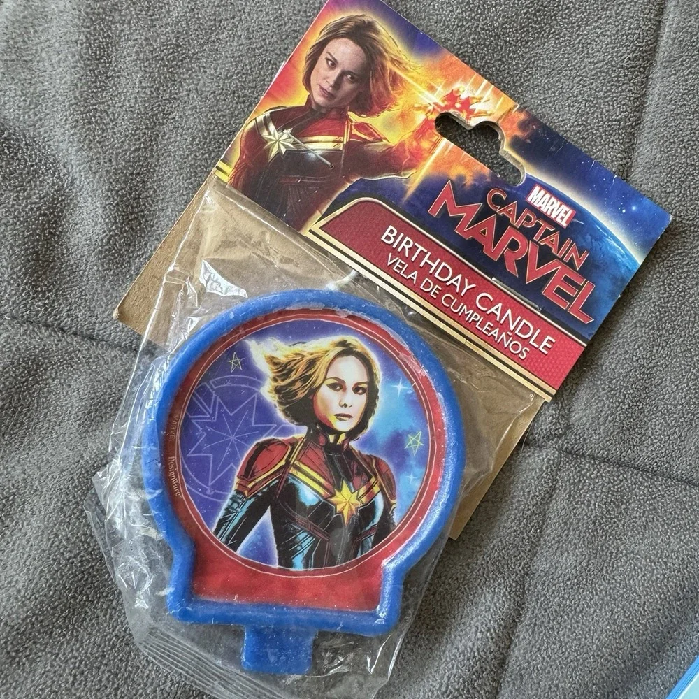 Captain Marvel Birthday Party Decor Lot - Table Decor Kit, Invitations & Candle